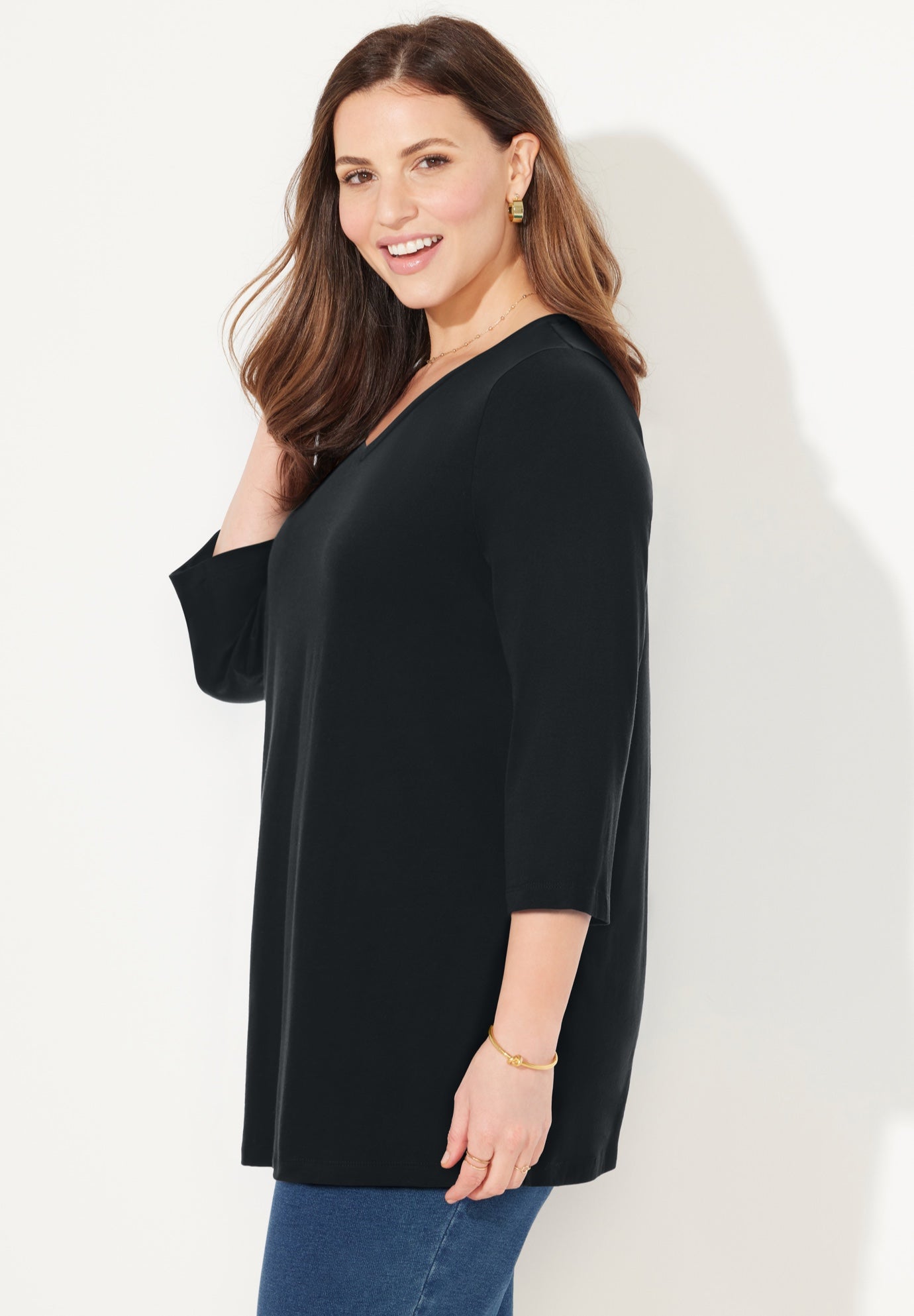 Suprema&reg; 3/4 Sleeve V-Neck Tee image number 2