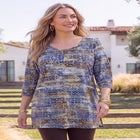 Easy Fit 3/4-Sleeve Scoopneck Tunic image number 0