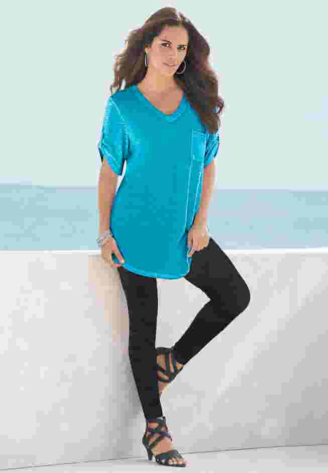 Plus Size Slub V-Neck Boyfriend Tunic Top image number 6