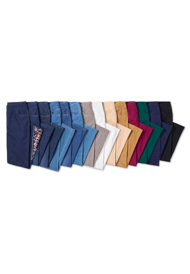 Smooth Waist Pull-On Flex Fit Straight-Leg Stretch Denim Jeans image number 3