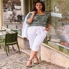 Stretch Cotton Scoop Neck Tee image number null