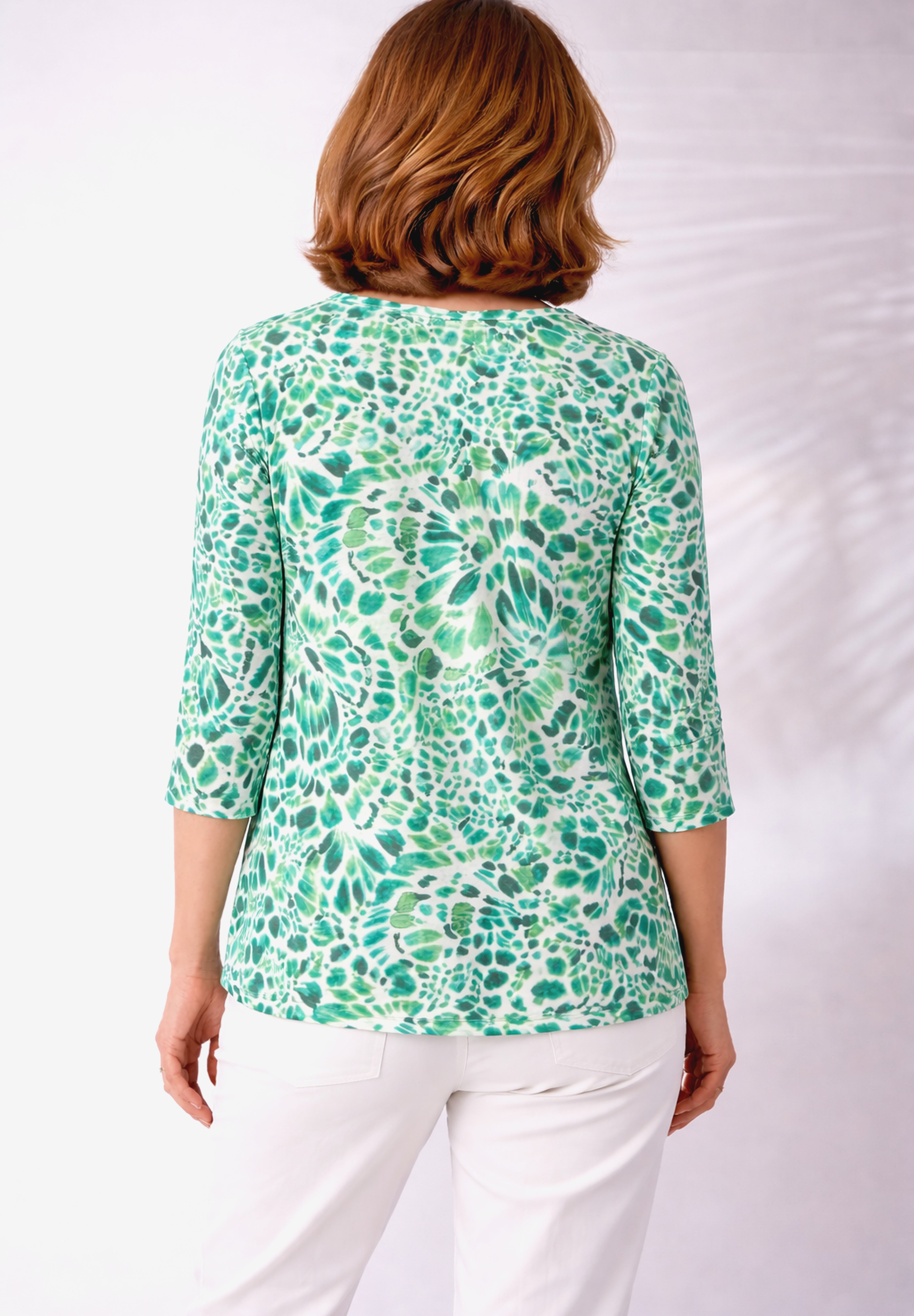 Stretch Cotton Scoop Neck Tee image number 2