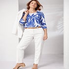 Stretch Cotton Scoop Neck Tee image number null