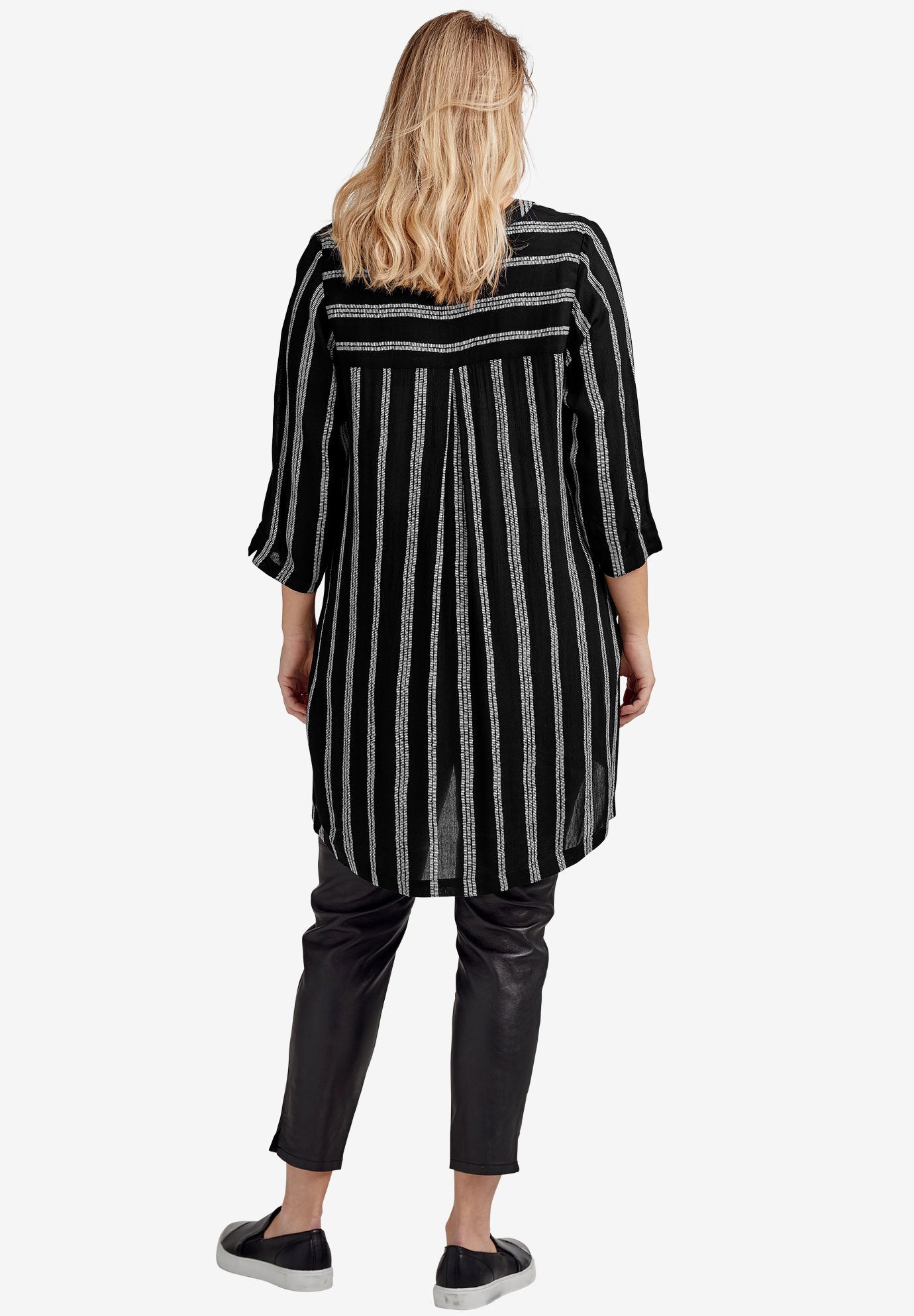 Notch Neck Crinkle Tunic image number 1