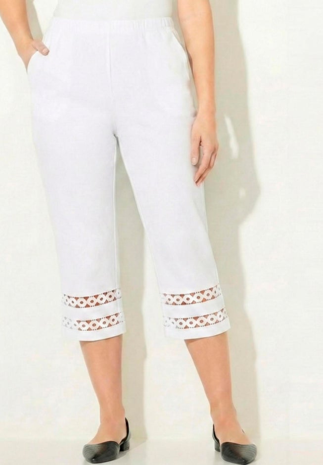 Suprema&reg; Crochet Trim Capri image number 1