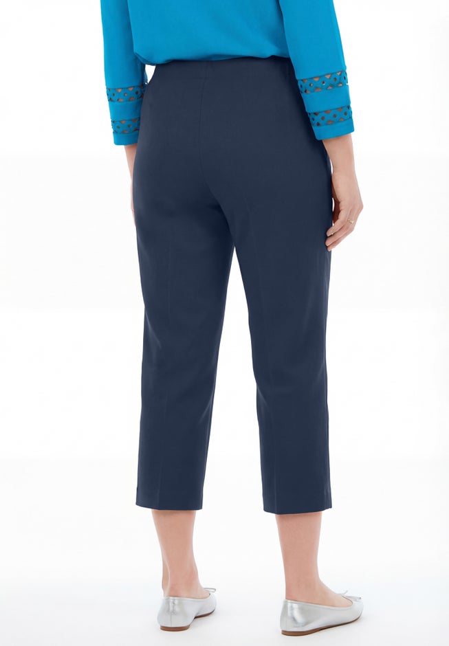 Suprema&reg; Crochet Trim Capri image number 2