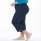 Suprema&reg; Crochet Trim Capri image number null