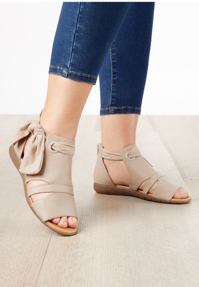 The Annika Shootie image number 0