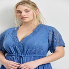Raven Lace Maxi Dress image number 3
