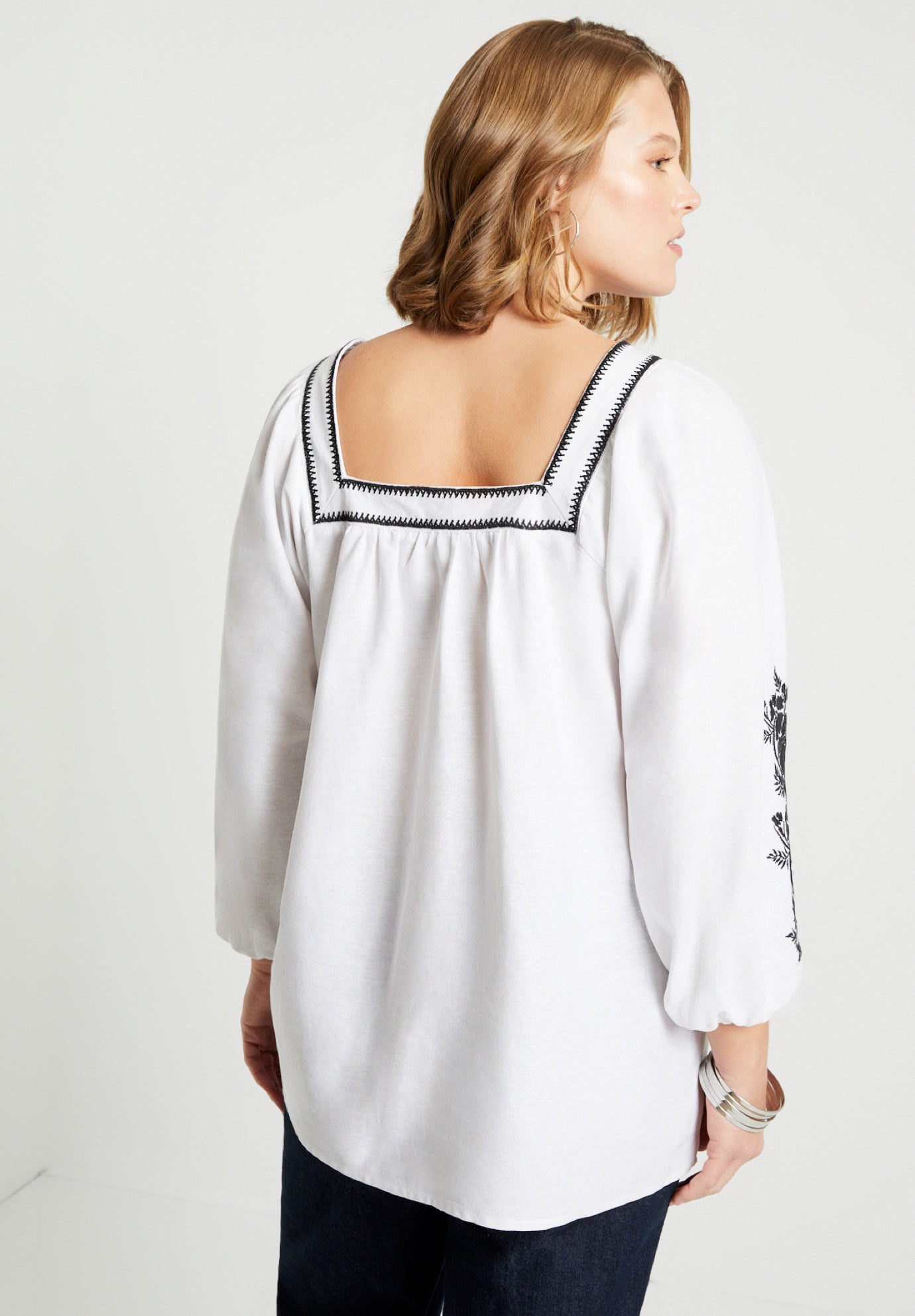 Embroidered Lino Soleil Top image number 1