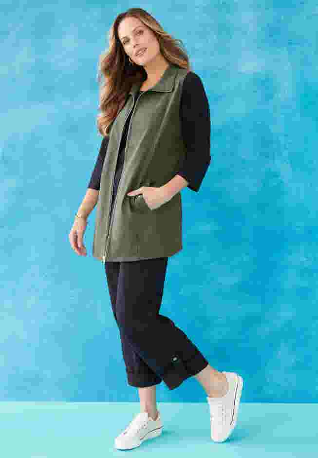 Suprema® Studio Zip Front Vest image number 3