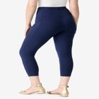 Side-Pocket Essential Capri Legging image number null