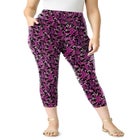 Side-Pocket Essential Capri Legging image number null