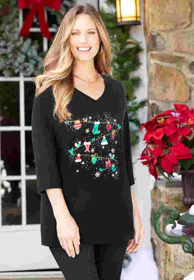 Wit & Whimsy Tees - Relaxed V-Neck 3/4 Sleeve, Black Motif Clothesline ...