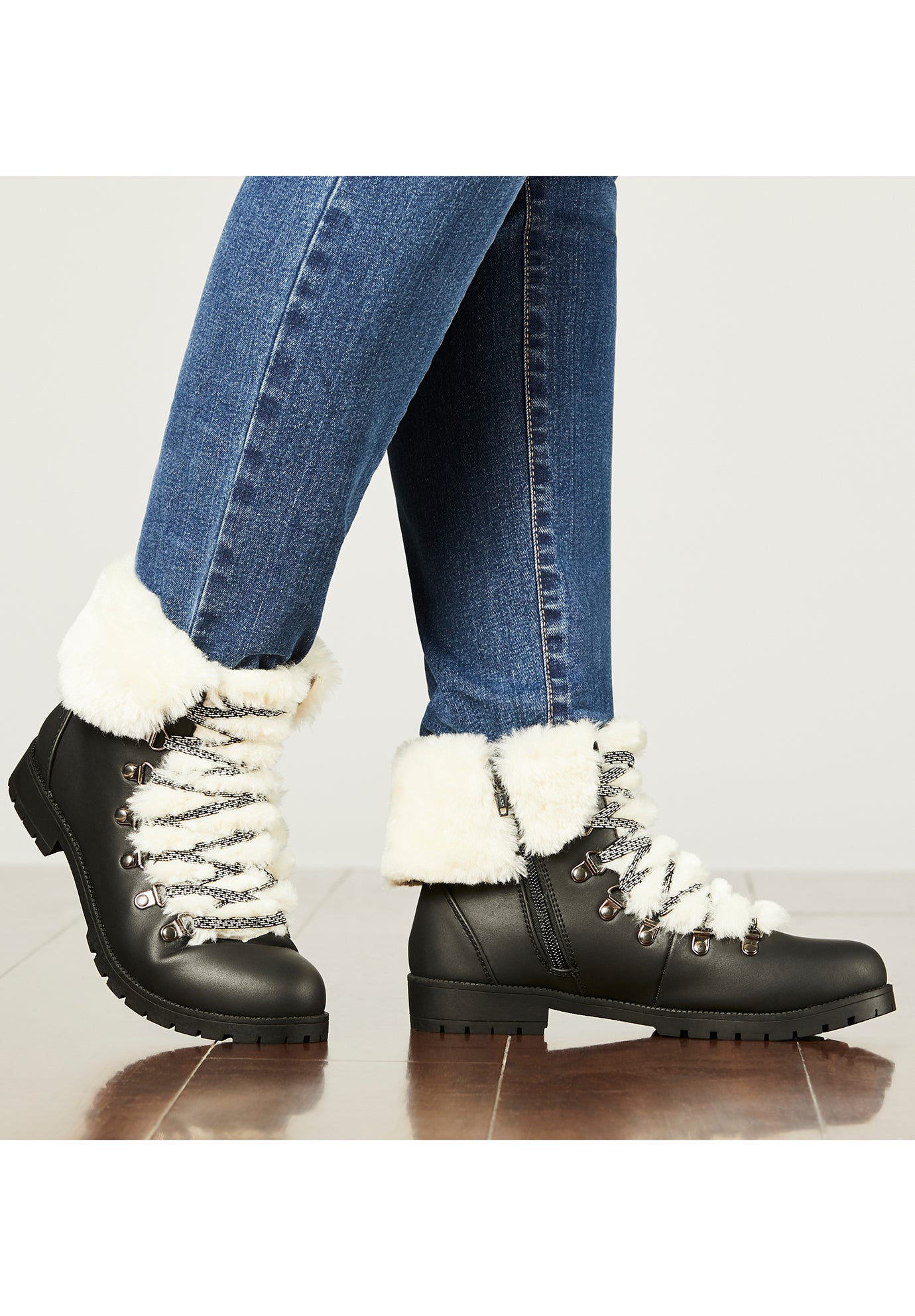 The Arctic Bootie  image number 10