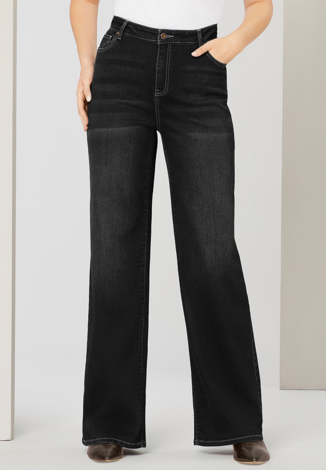 Plus Size 24/7 Stretch Wide Leg Jean image number 3