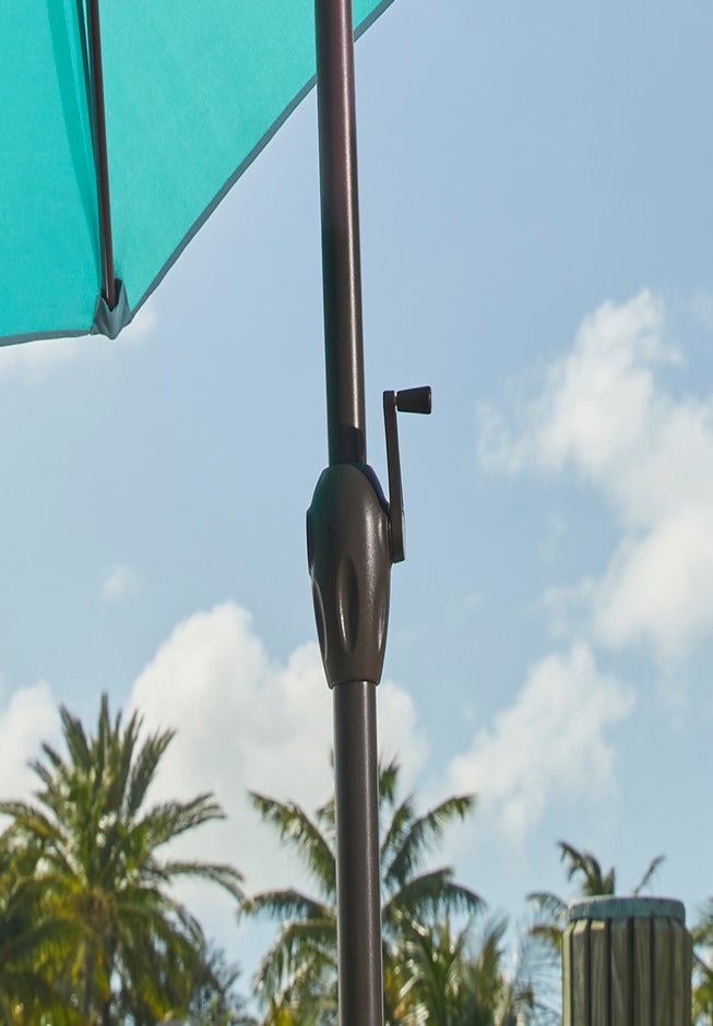 7½’ Tilt-And-Crank Umbrella image number 3