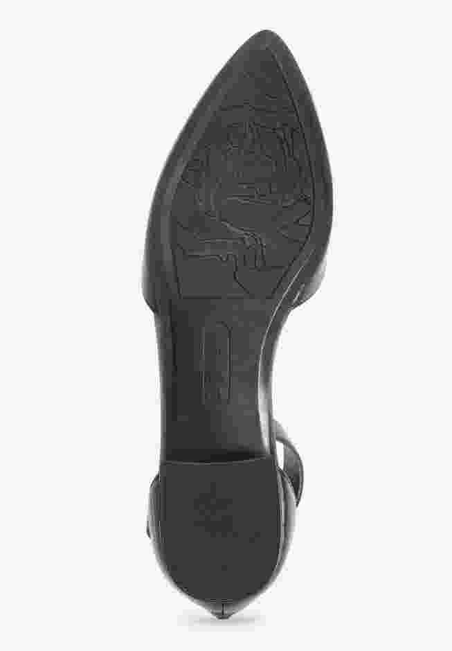 The Loucia Pump image number 2