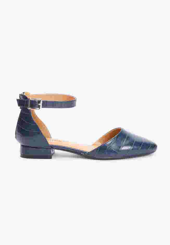 The Loucia Pump image number 3