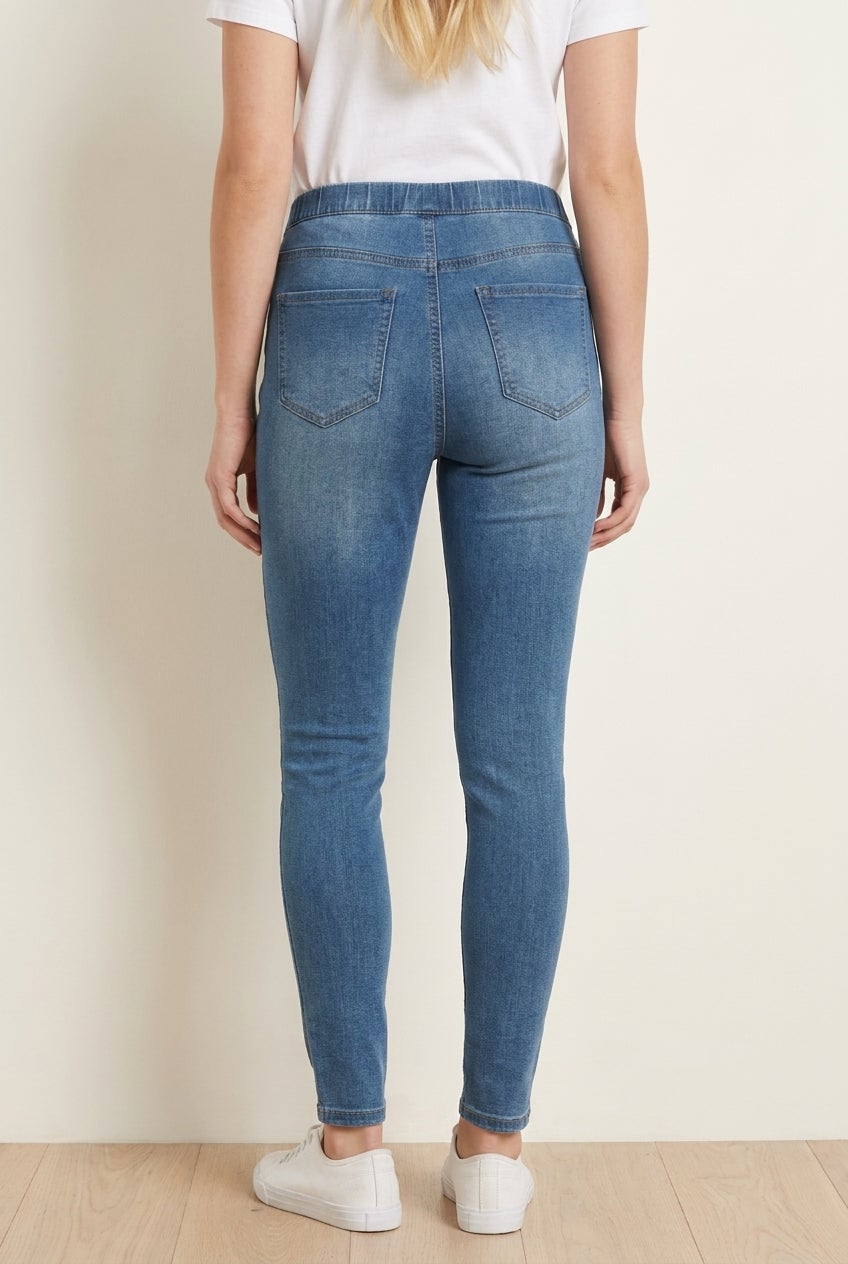 Mid-Rise Stretch Denim Pull-On 4 Pocket Jeggings image number 2