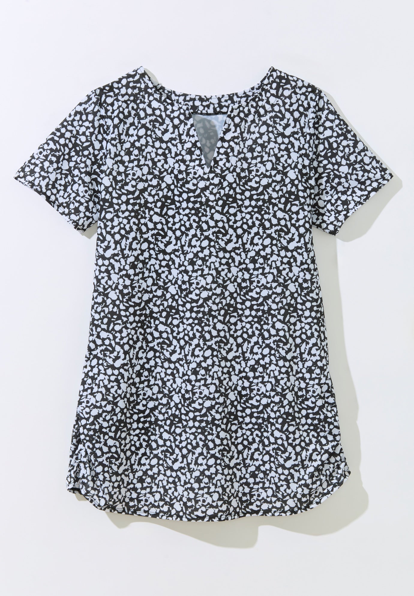 Split-Neck Short Sleeve Swim Tee with Built-In Bra image number 3