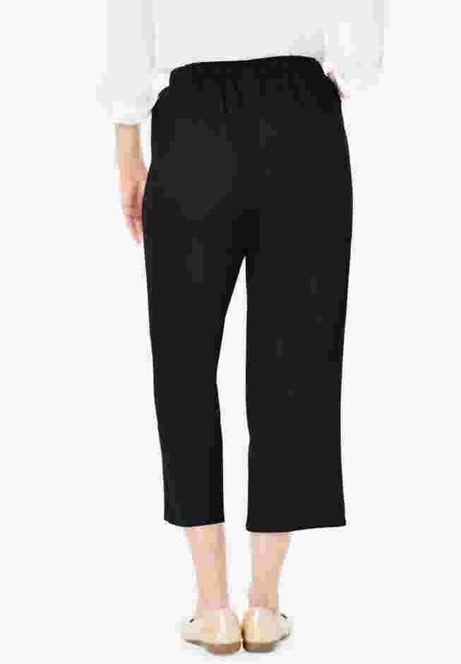 Womens Plus-Size Fineline Stretch Denim Pull-On Capri Jeans image number 1