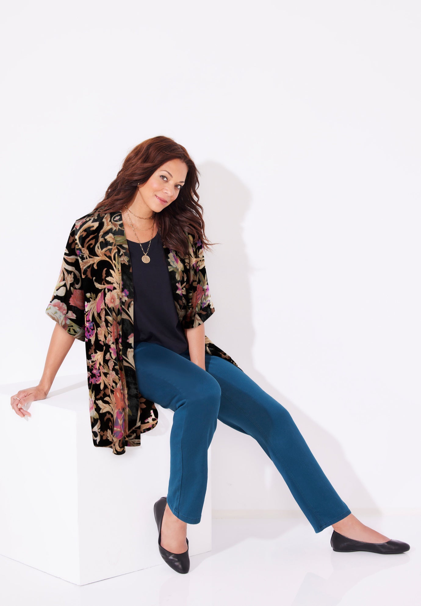 In-Vogue Velvet Kimono image number 1