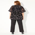 In-Vogue Velvet Kimono image number null