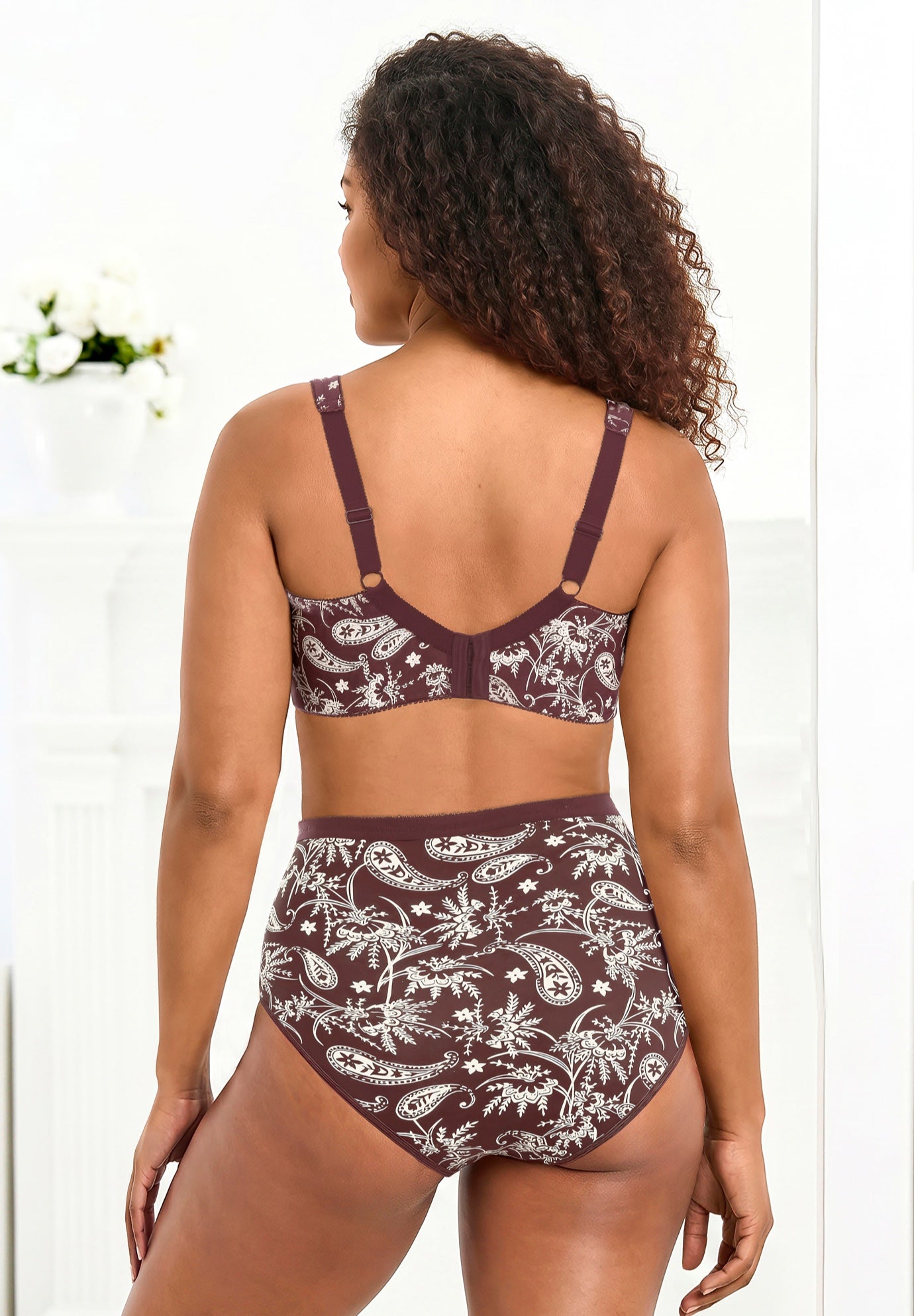 Wireless Back-Close Cotton Bra image number 1