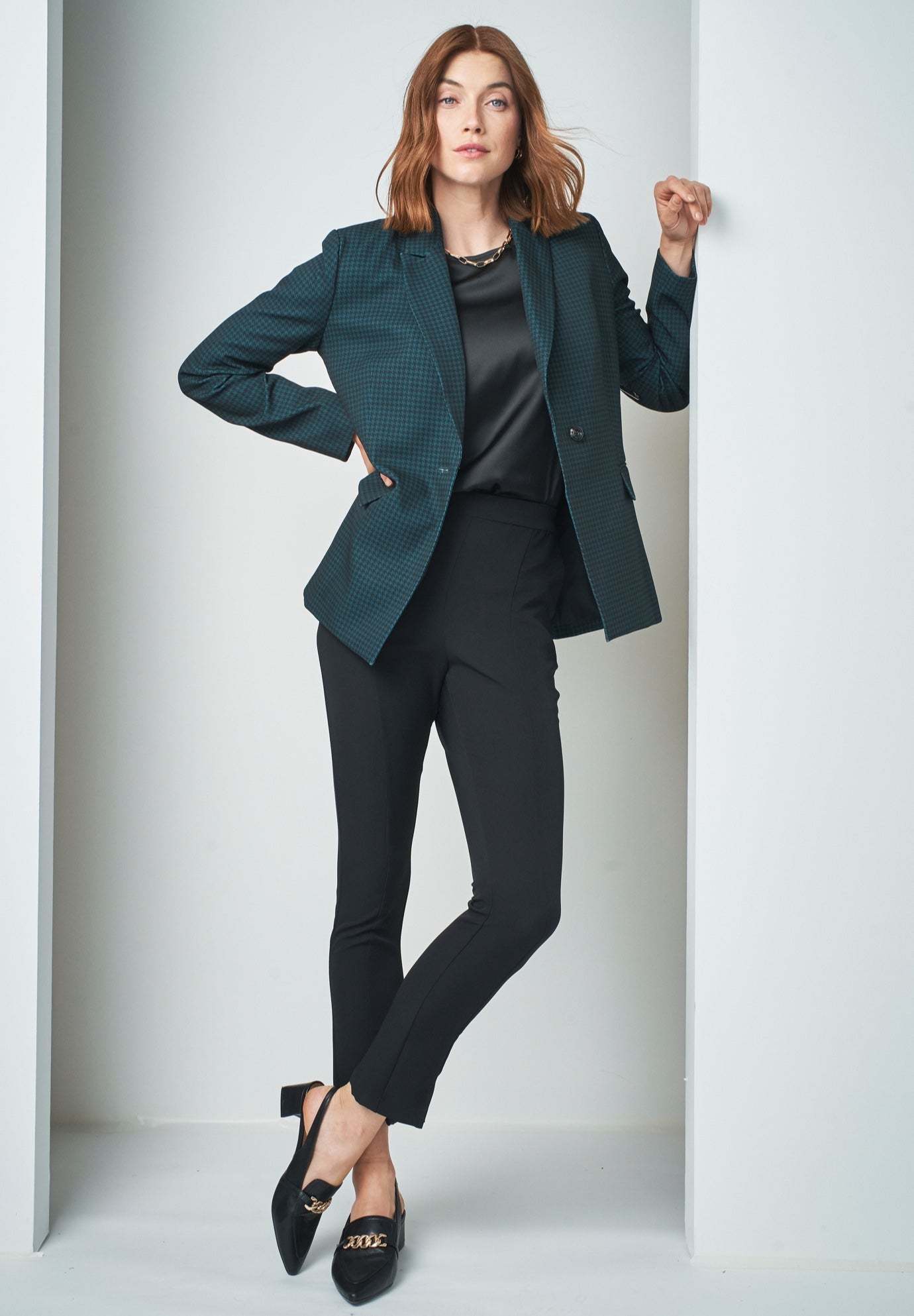 Bi-Stretch Shaped Blazer image number 0