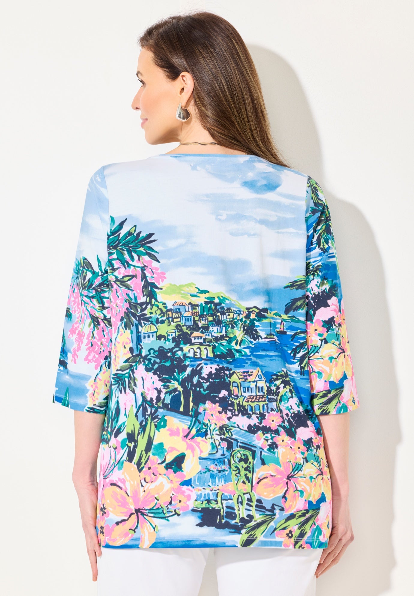 3/4 SLEEVE SEASONAL TEE image number 1