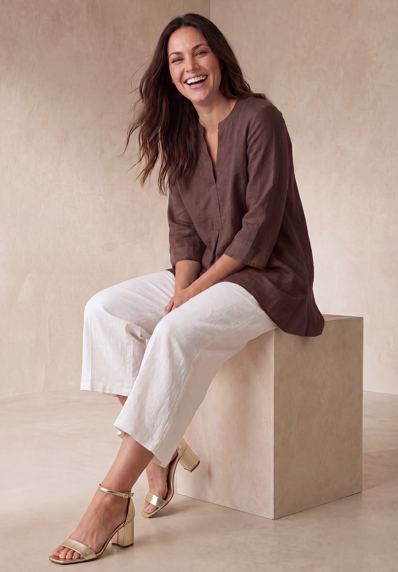 Hi-Low Linen Tunic image number 2
