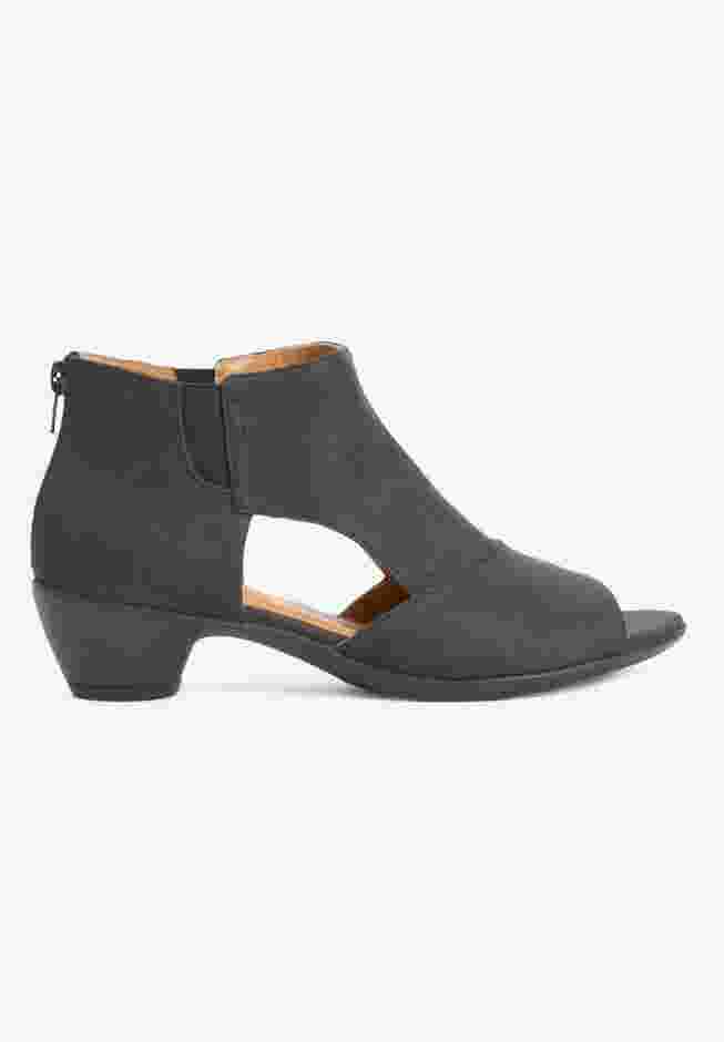 The Ophelia Shootie image number 3