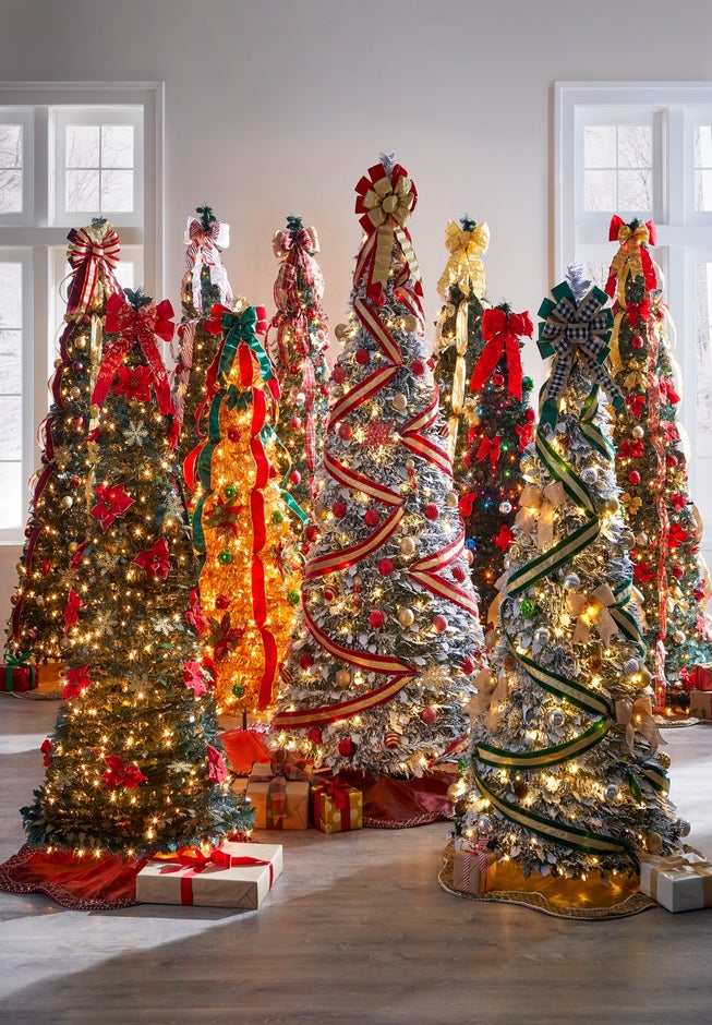 Fully Decorated Pre-Lit 7½’ Pop-Up Christmas Tree image number 4