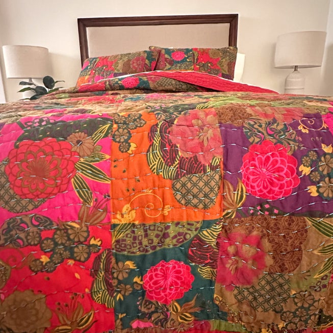 Floral Quilted Bedspread image number 3