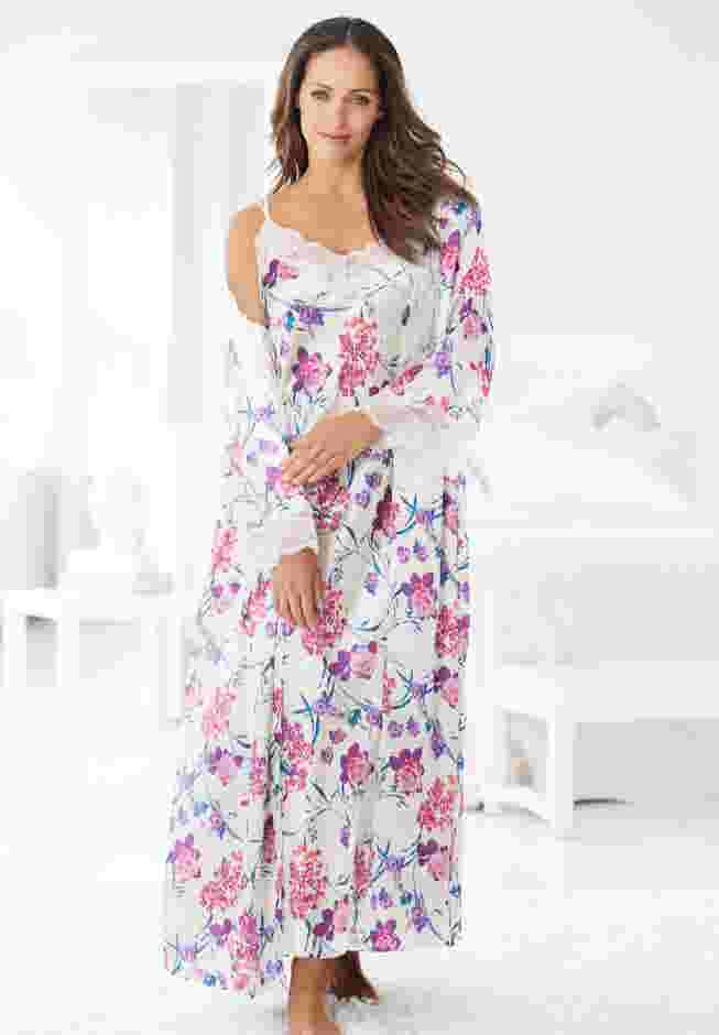 The Luxe Satin Long Peignoir Set image number 5