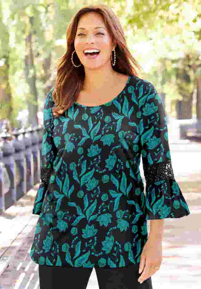 Dream Drape Bella Crochet Trim Top image number 0