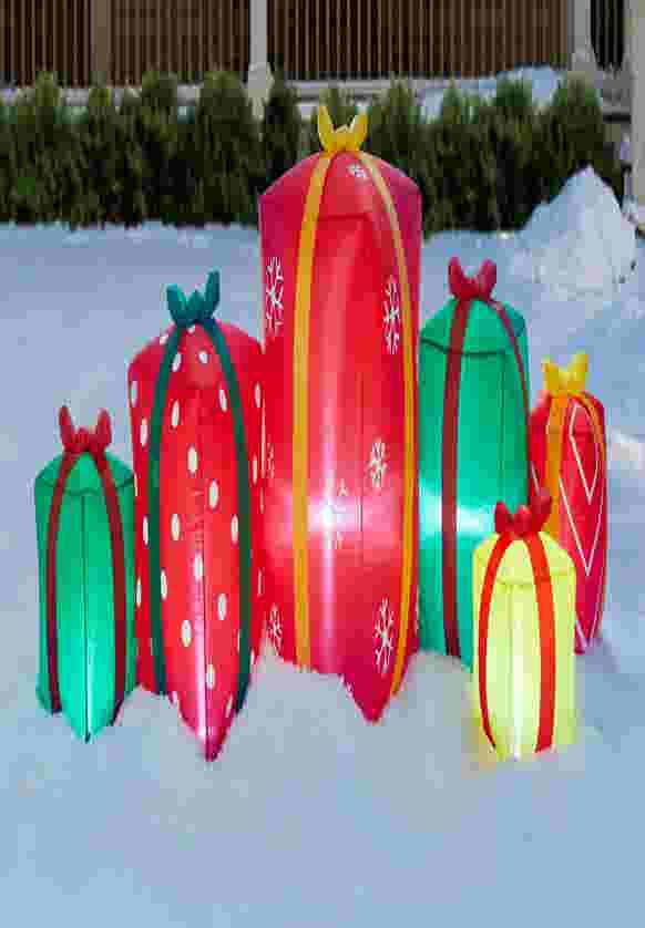 8’ Pre-lit Inflatable Christmas Gift Box Set image number 0
