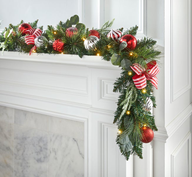 6' Pre-Lit Christmas Cheer Garland image number 0