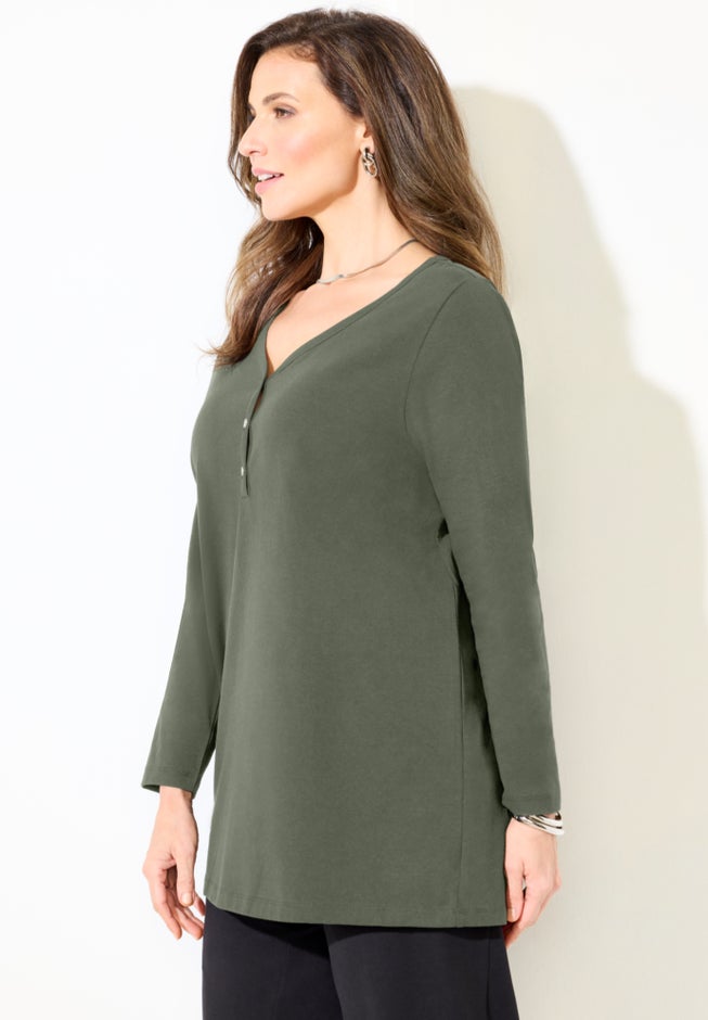 Suprema&reg; Studio V-Neck Henley Top image number 2