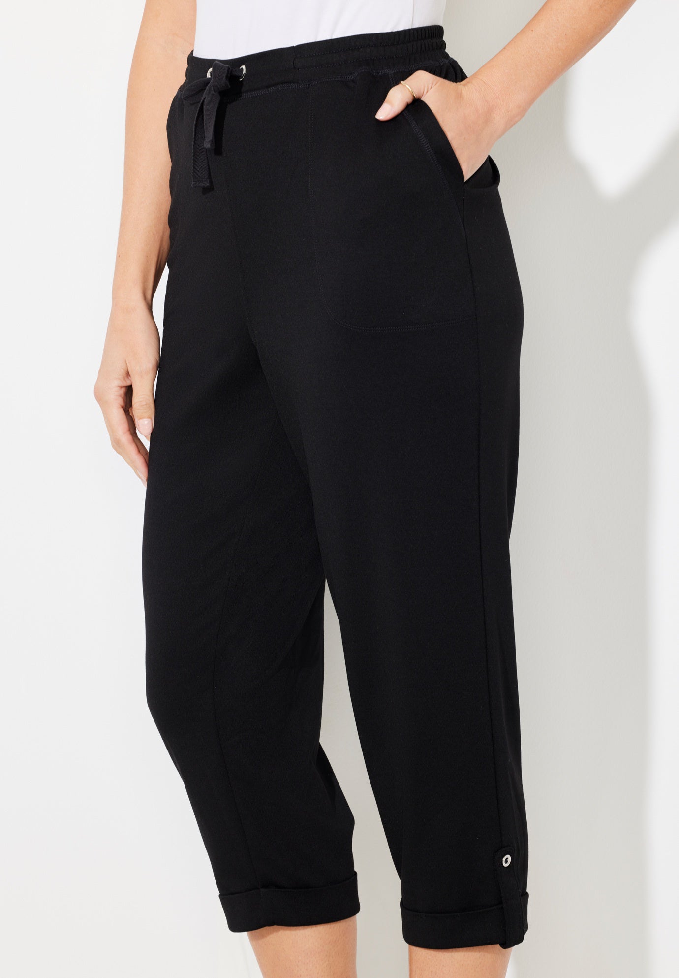 Cloud Knit French Terry Roll Tab Capri image number 4