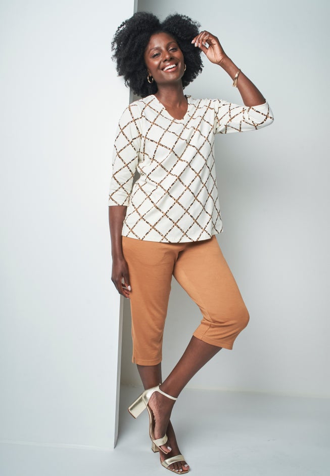 Stretch Cotton V-Neck Tee image number 3