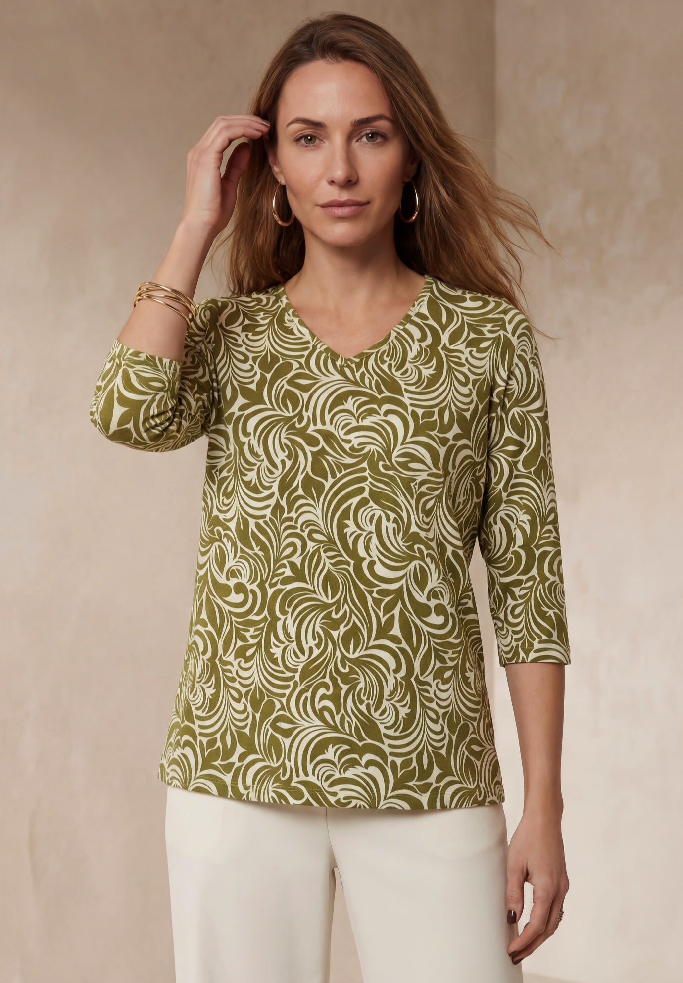 Stretch Cotton V-Neck Tee image number 0