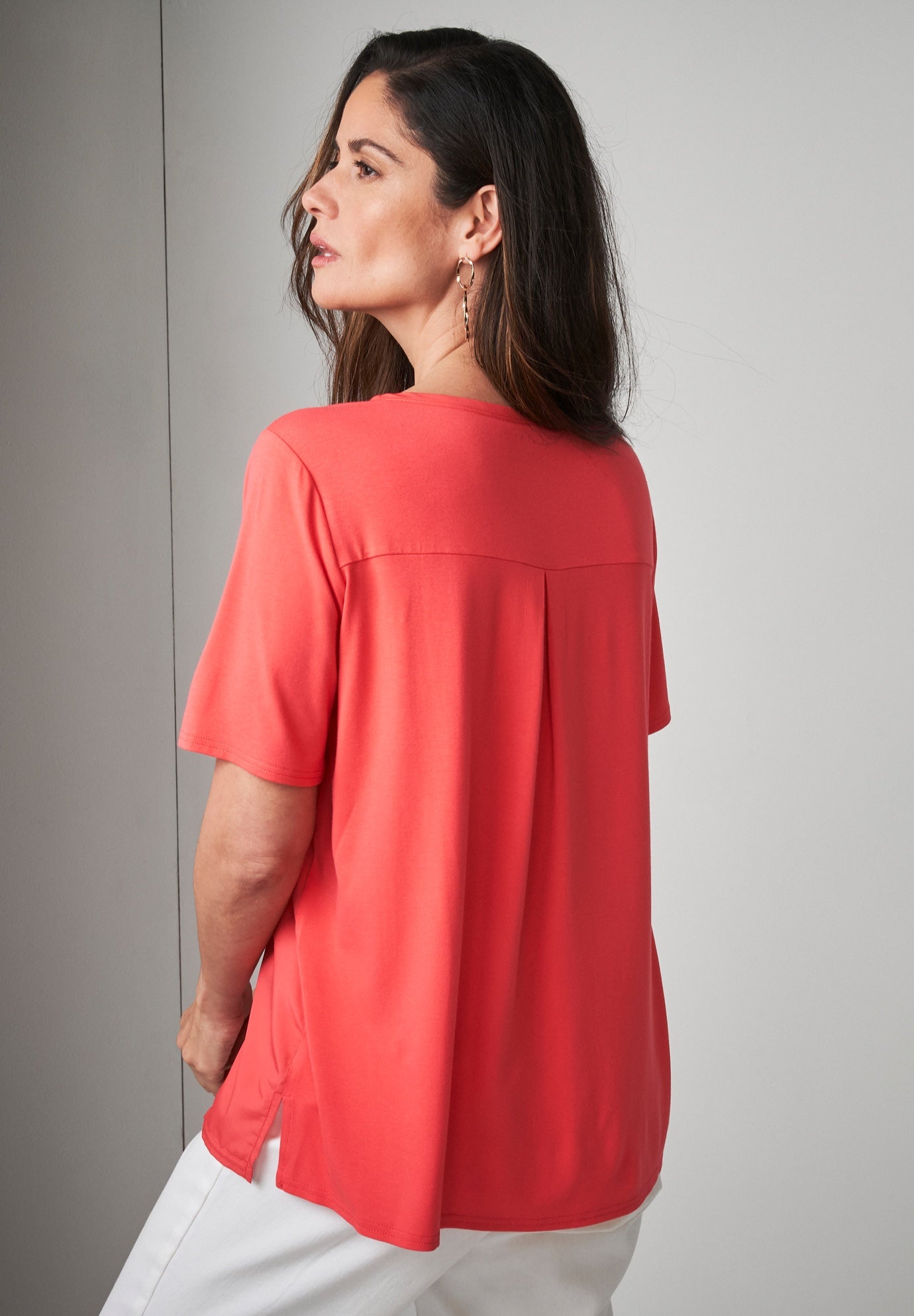 Uptown Refined Tee image number 2