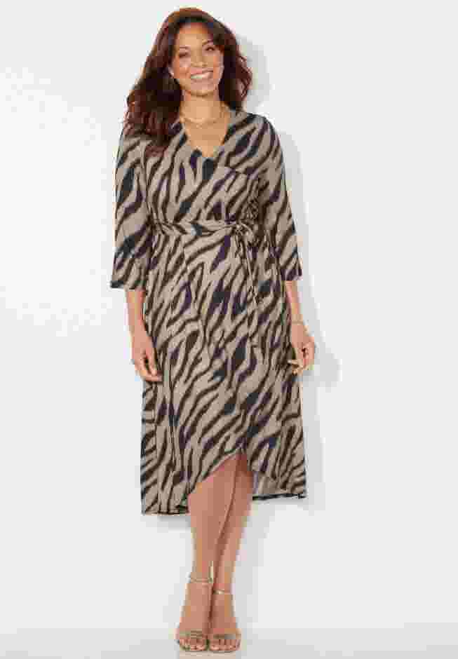 Easy Faux Wrap Dress image number 0