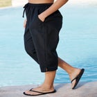 Taslon&reg; Cover Up Capri Pant image number null