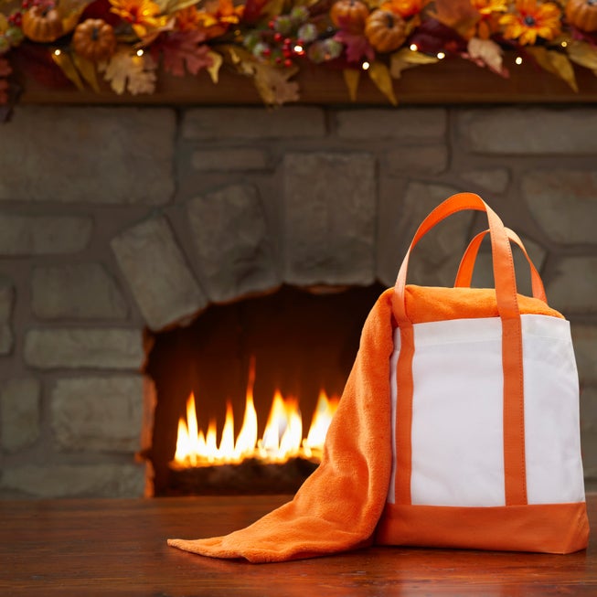 Tote Bag With Free Throw image number null