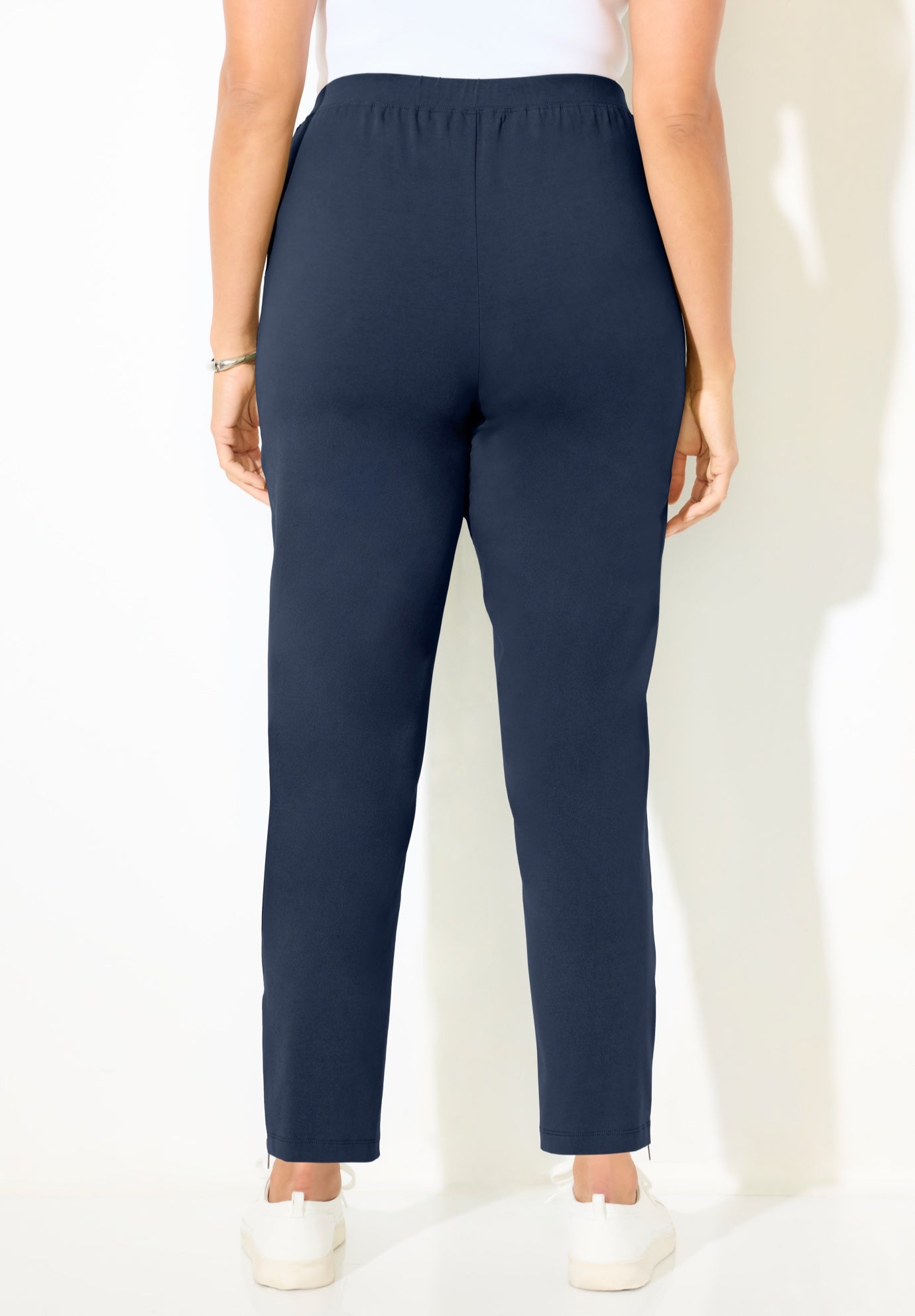 Suprema&reg; Studio Slim Leg Zip Pant image number 1