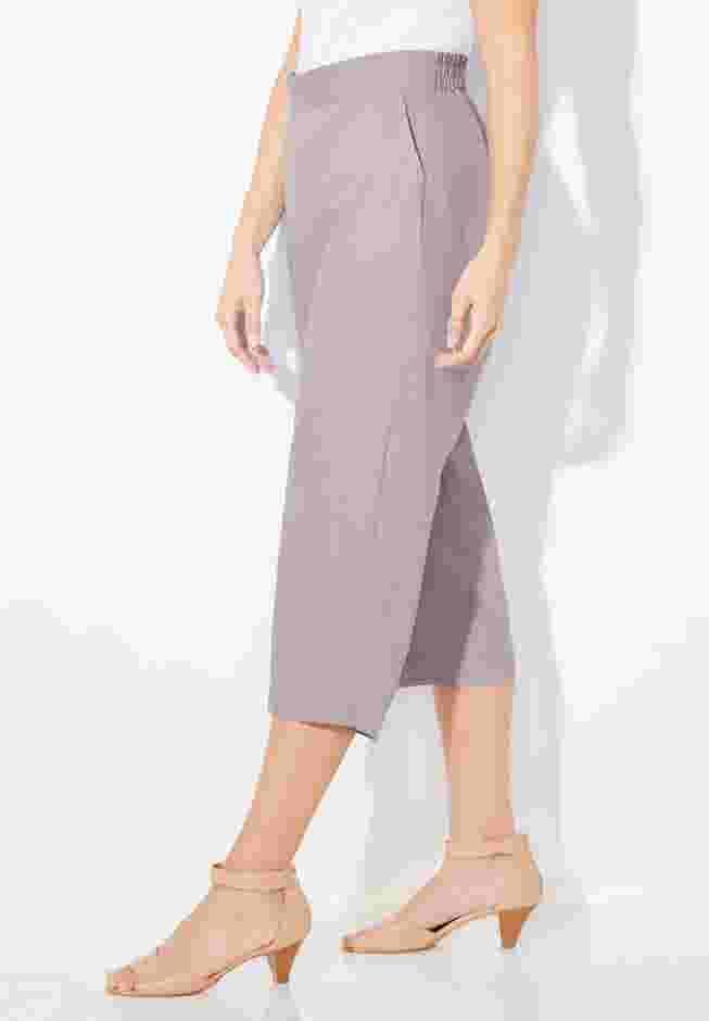 Flat Front Linen Capri image number 2