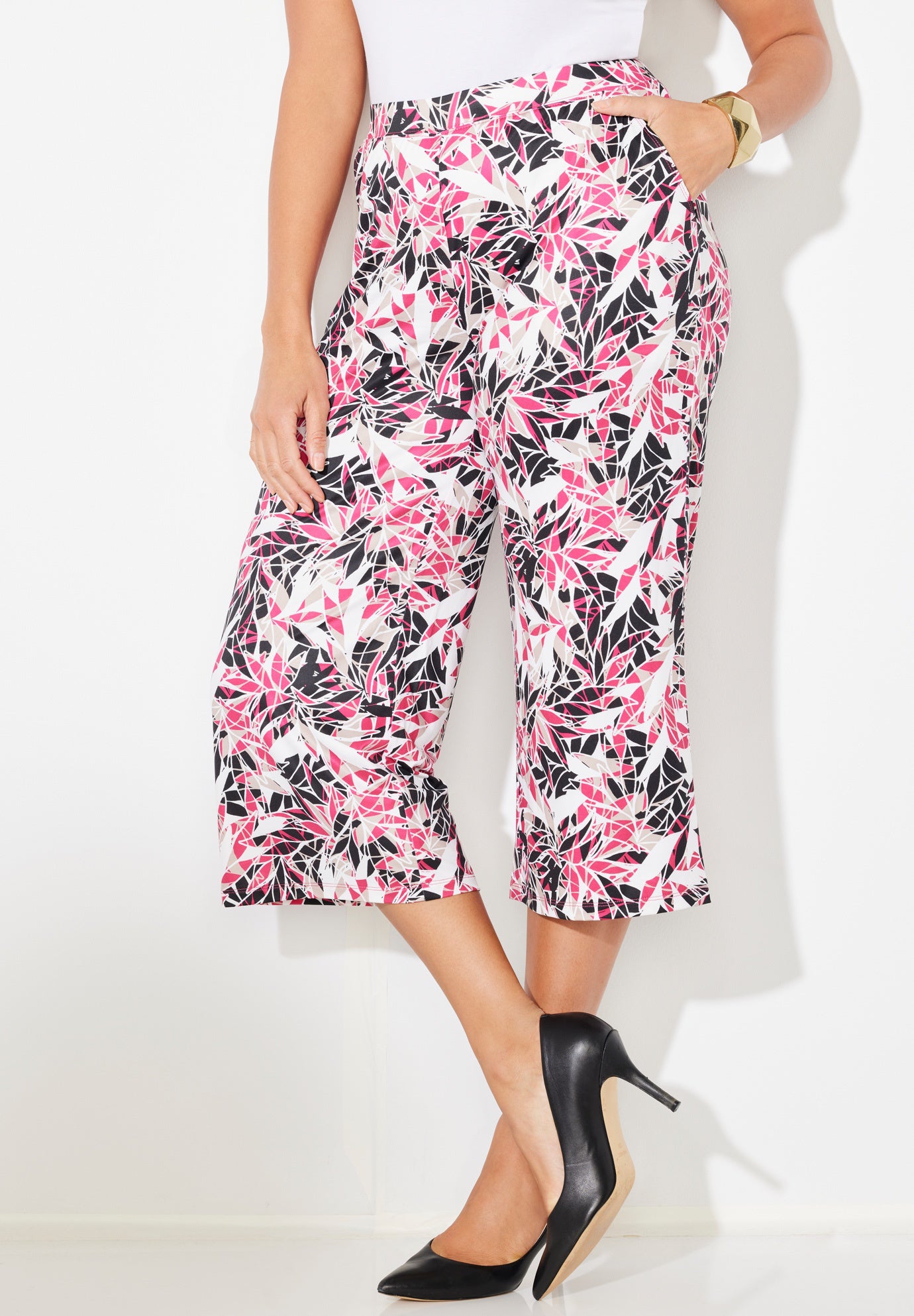 AnyWear Wide Leg Capri image number 0